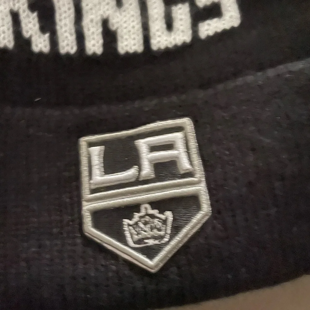Set of 2 la kings beanies - Picture 1 of 4